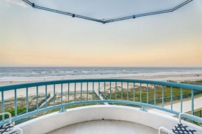 4 Bedroom Multi Level Beachfront Apartment - Q Stay